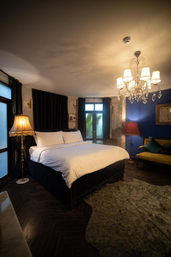 Baan Tuk Din Hotel Bangkok Kültér fotó