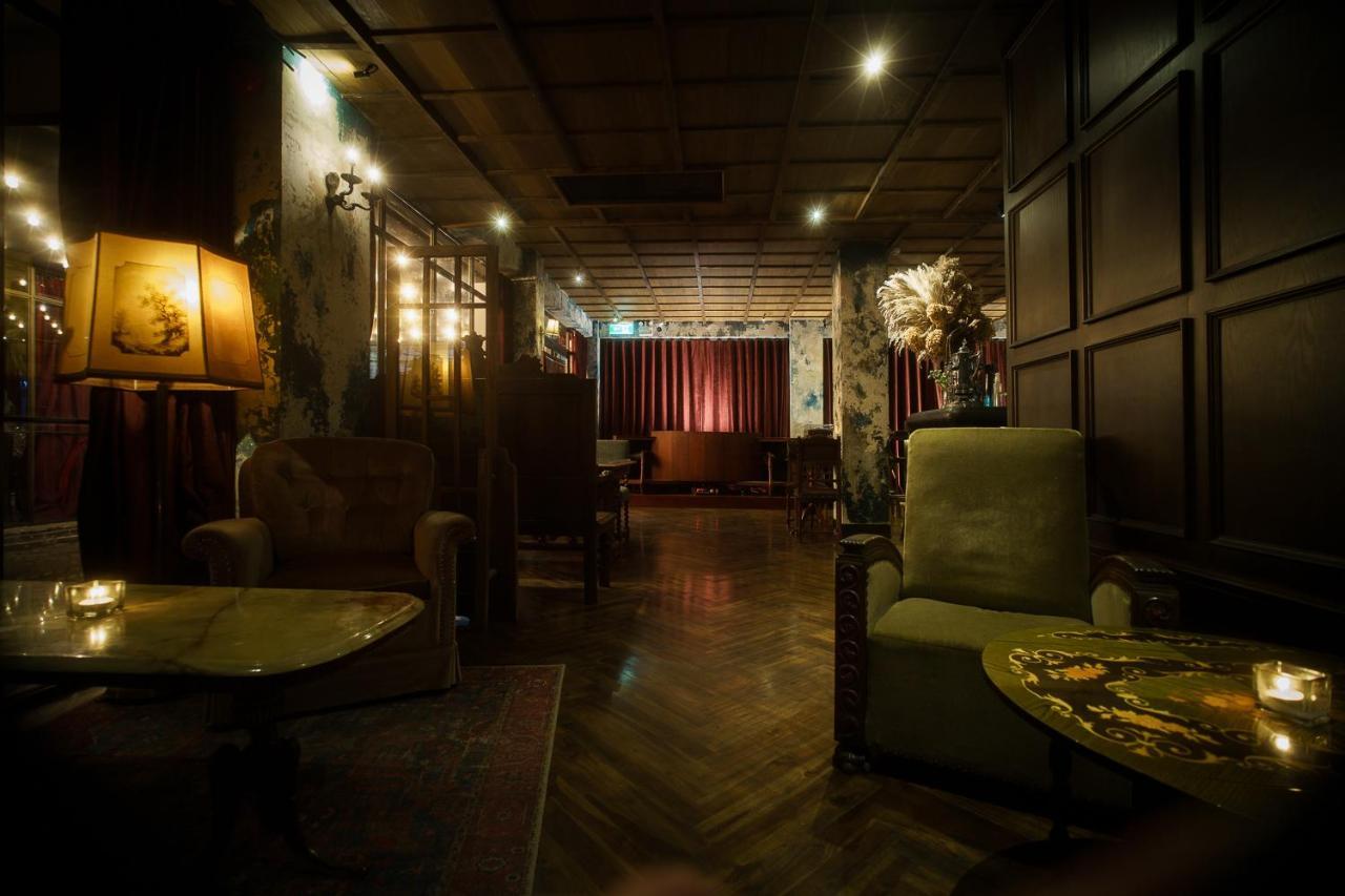 Baan Tuk Din Hotel Bangkok Kültér fotó