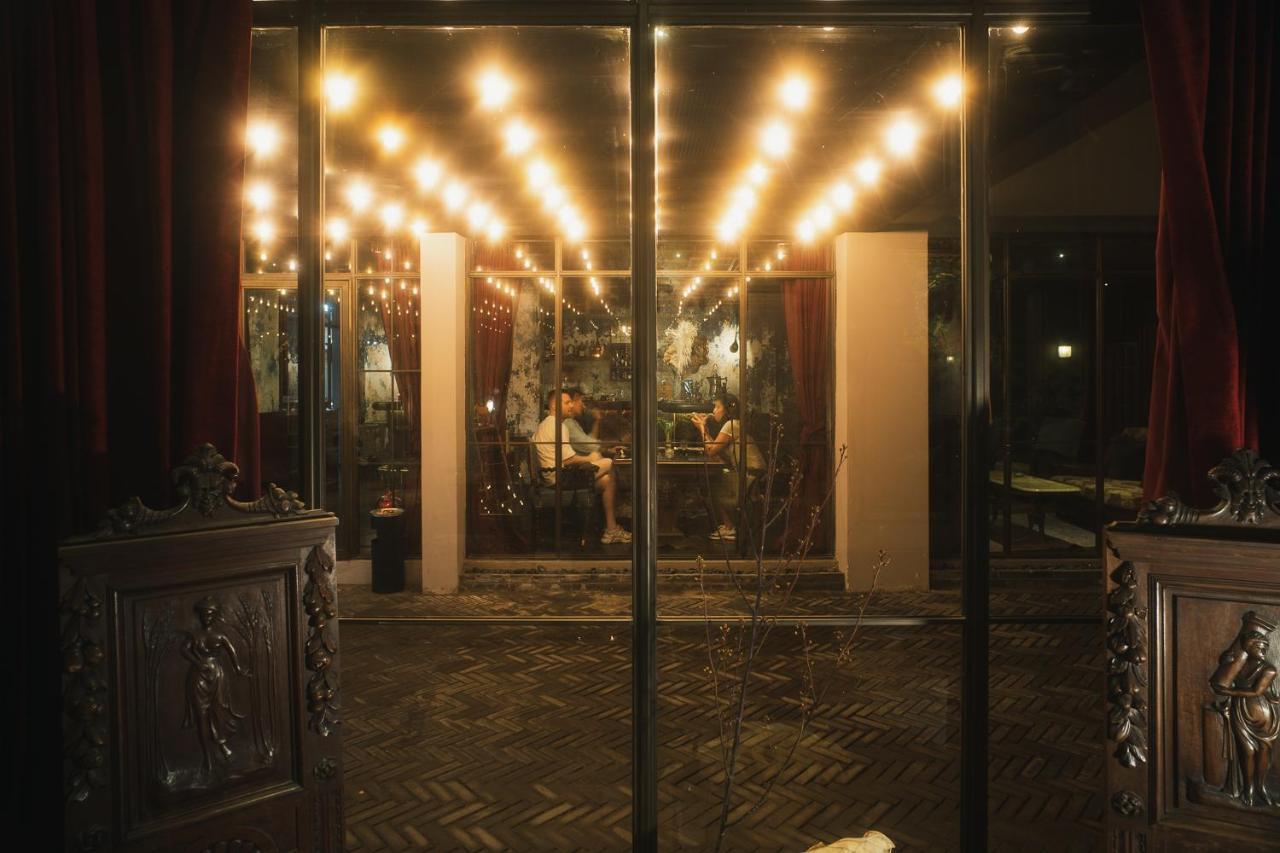 Baan Tuk Din Hotel Bangkok Kültér fotó